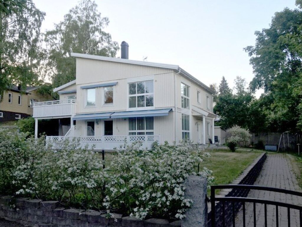 8. fasadmalning villa nora tradgardsstad danderyd skogsviksvagen