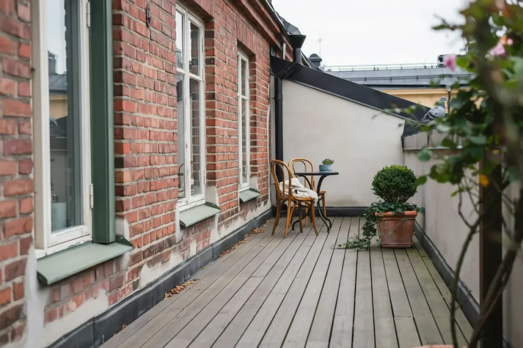 varsam renovering av innerg rdsmur och g rdsbj lklag p s dermalm